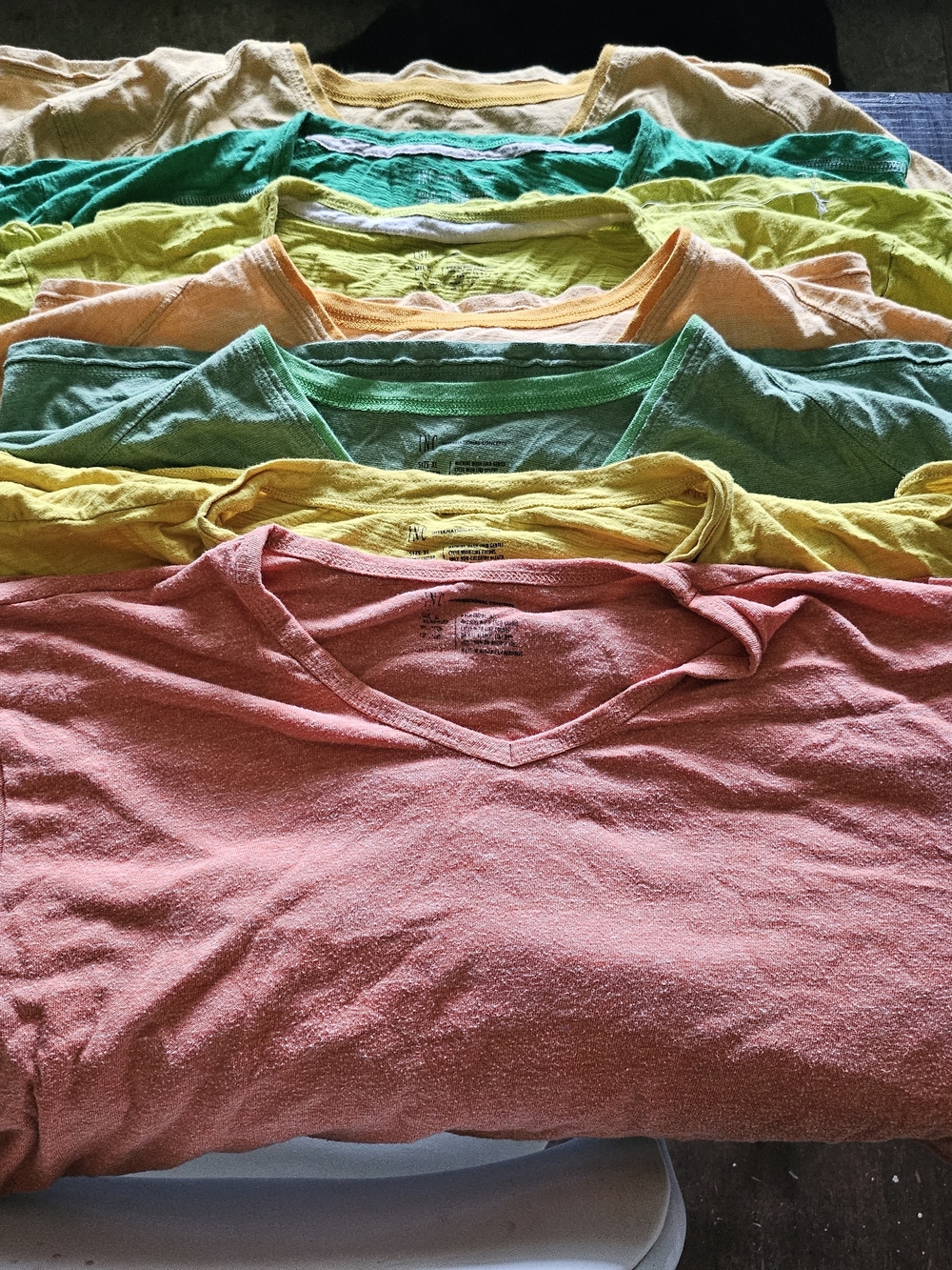 7 Men's V-Neck Tee Set